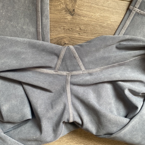 Lululemon Wunder Under Hi-Rise Tight Snow Washed Size 6 Washed Luna 28" - Picture 11 of 12